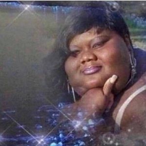 Meet your Posher, Dominique